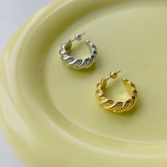 Gold Twisted Hoop Earrings - Picture 5 of 6